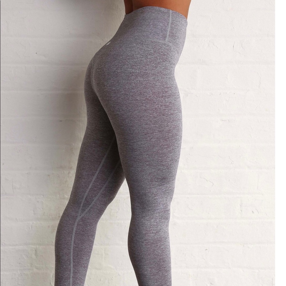 NEU APPAREL NWOT VENUS LEGGING